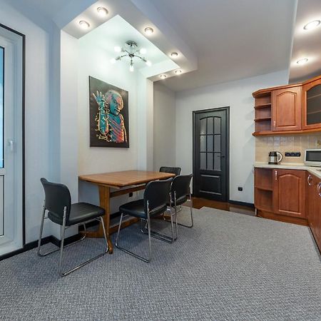 Modern 3 Bedroom Apartment 基輔 外观 照片