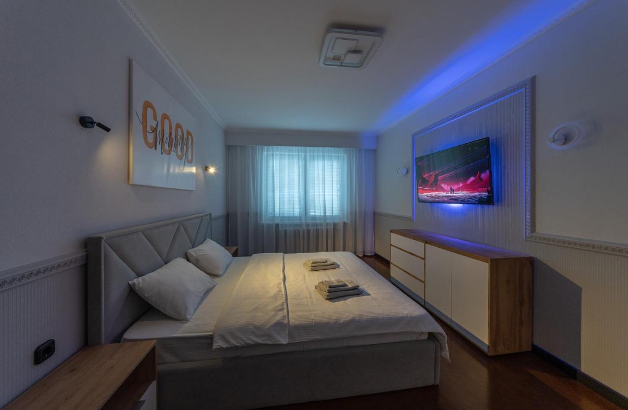 Modern 3 Bedroom Apartment 基輔 外观 照片