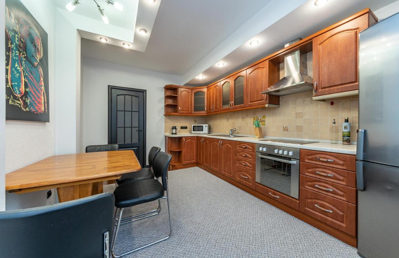 Modern 3 Bedroom Apartment 基輔 外观 照片