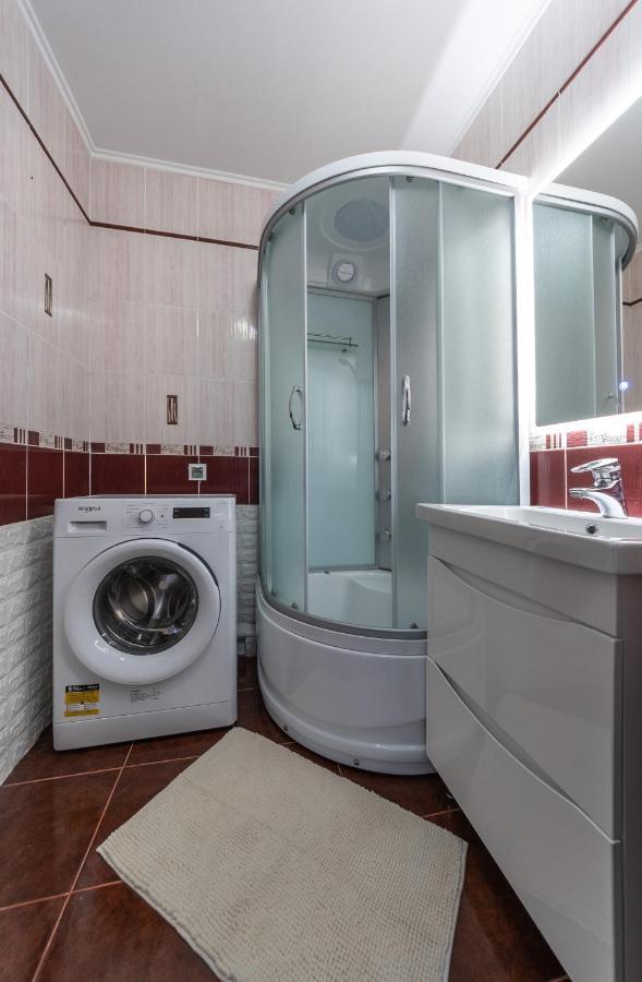 Modern 3 Bedroom Apartment 基輔 外观 照片