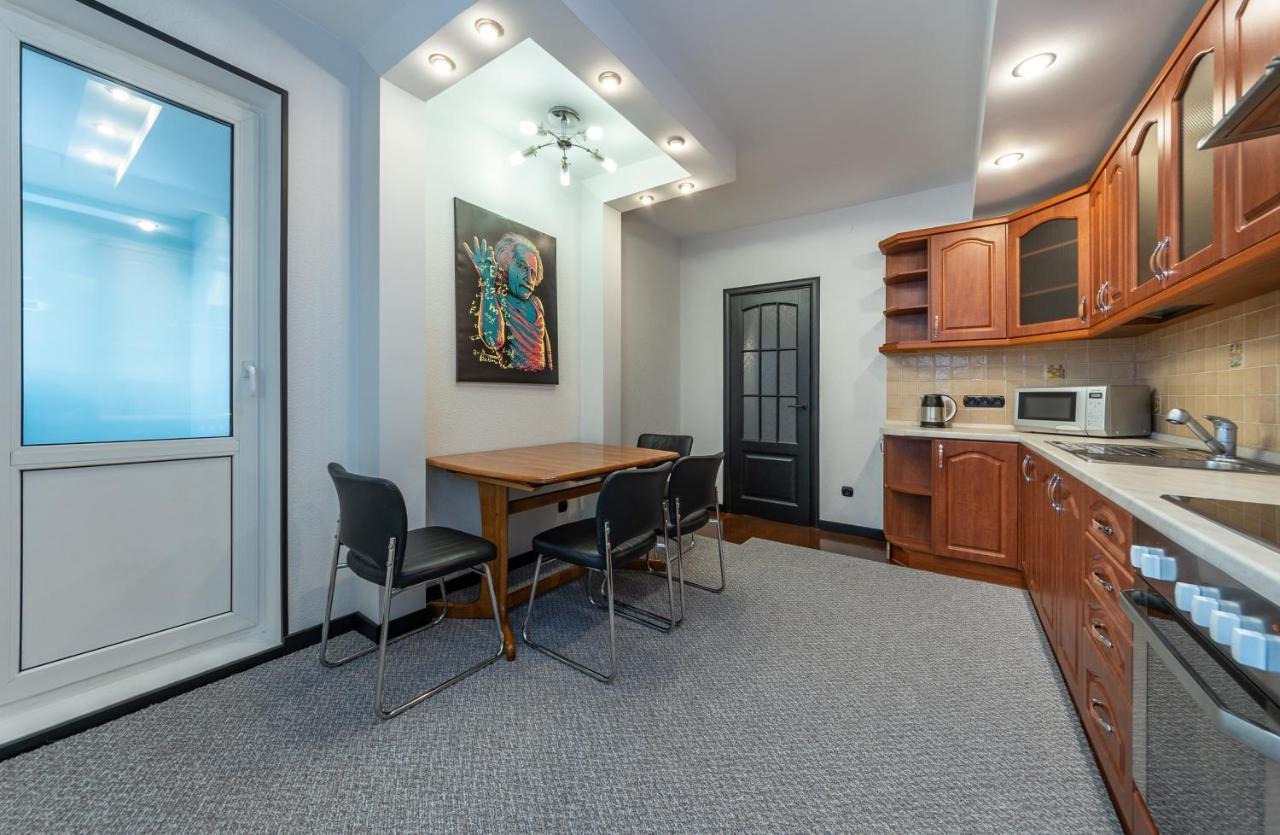Modern 3 Bedroom Apartment 基輔 外观 照片